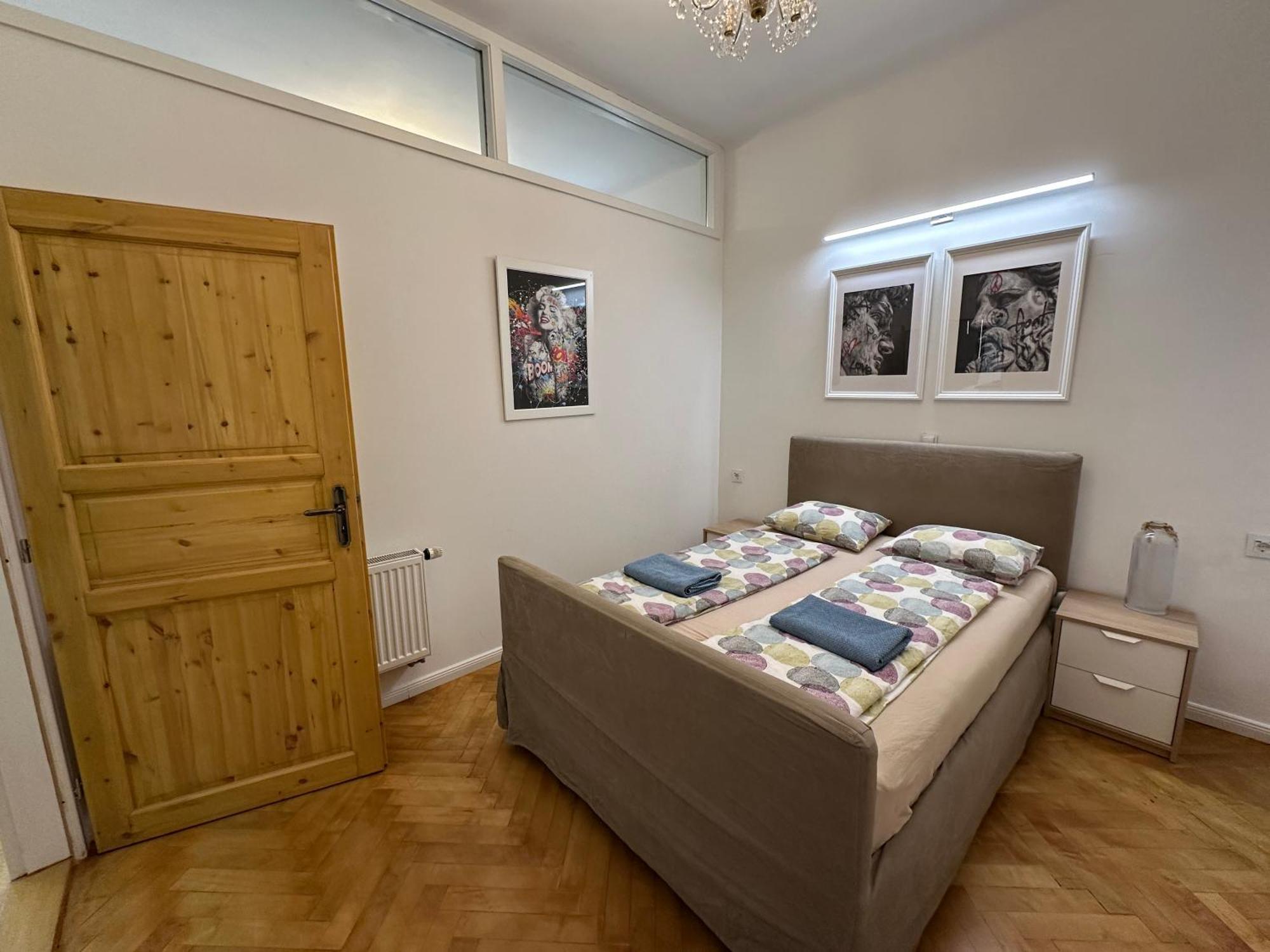 Karlin Oasis 2-Bedroom Apartment Praga Exterior foto